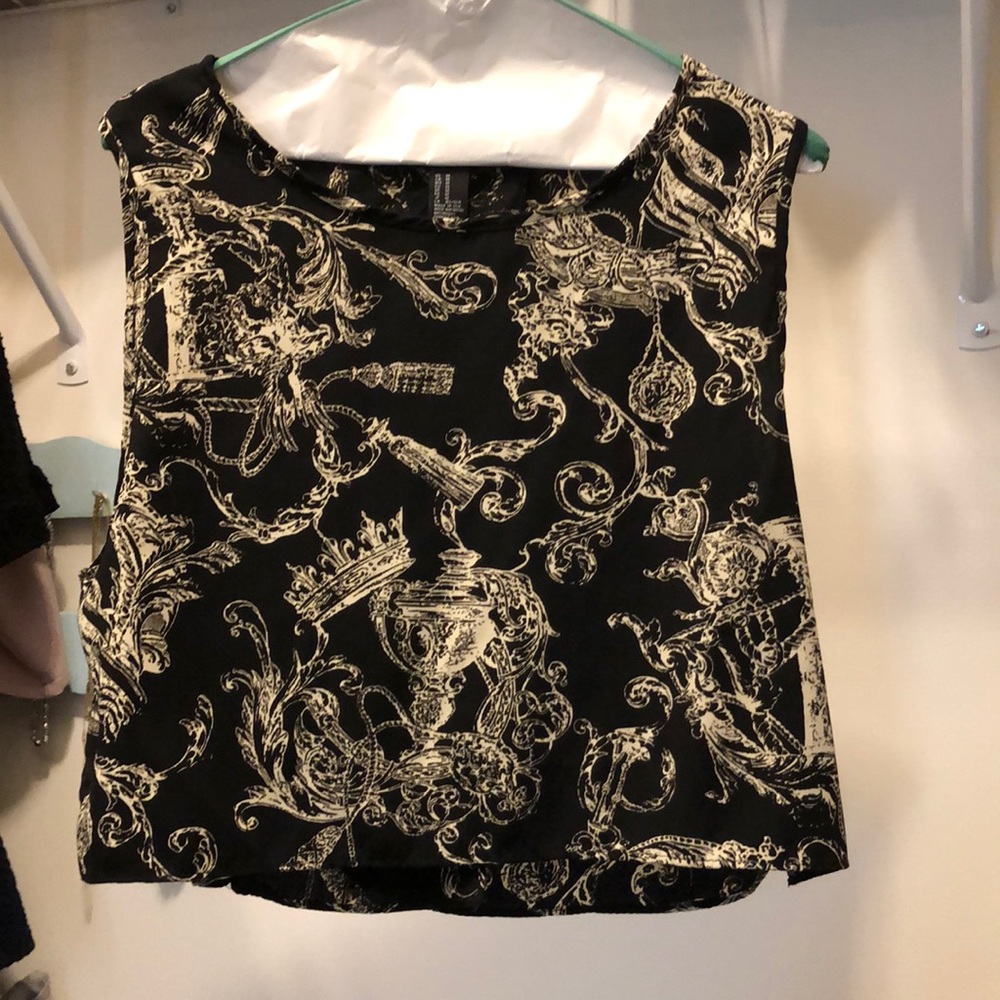 Black and white pattern silk crop top